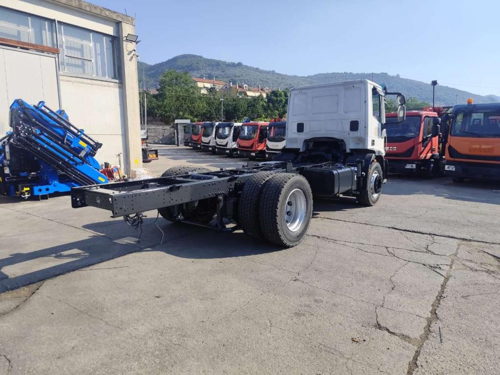 Iveco EUROCARGO 180E32 Photo 22