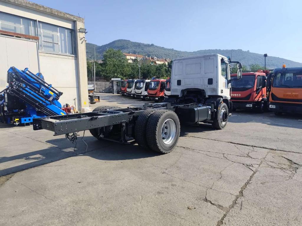 Iveco EUROCARGO 180E32 Photo 25