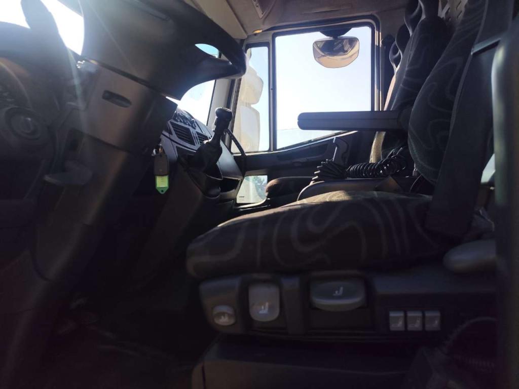 Iveco EUROCARGO 180E32 Photo 5