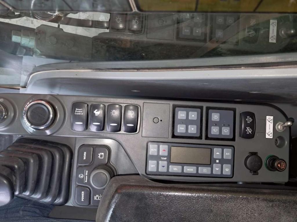 Doosan DX235NLC Photo 11