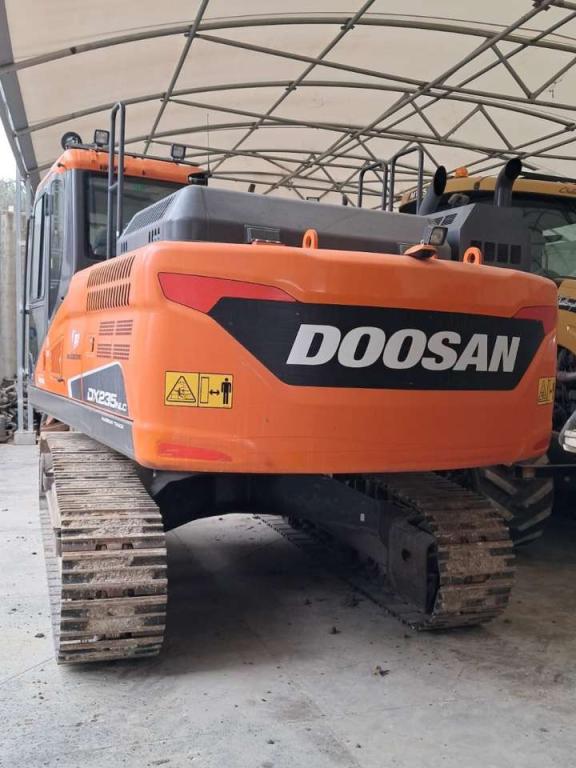 Doosan DX235NLC Photo 2