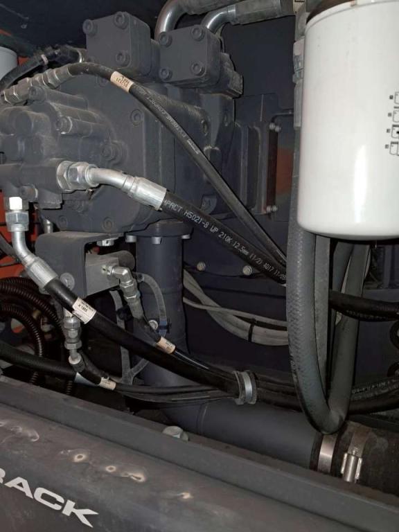 Doosan DX235NLC Photo 3