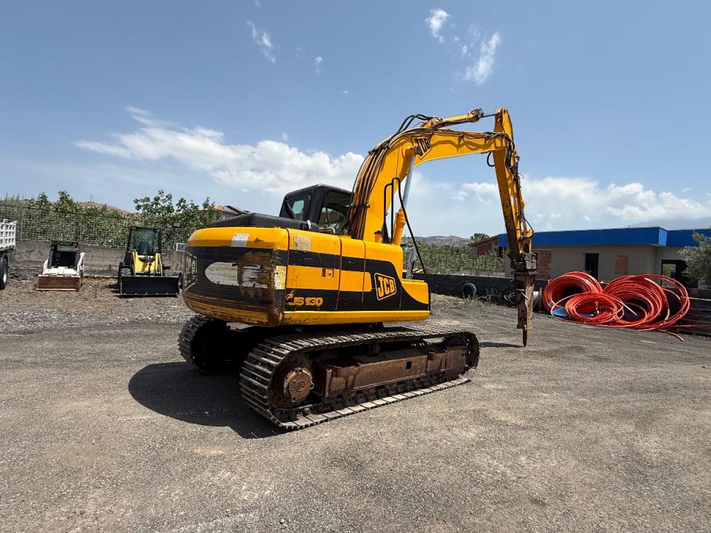JCB Js130 Photo 5