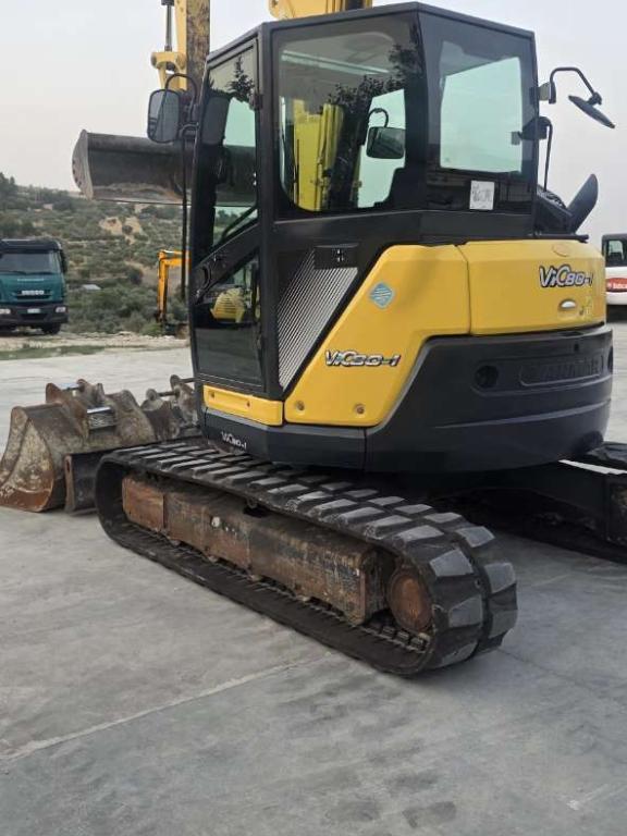 Yanmar VIO80 Photo 11