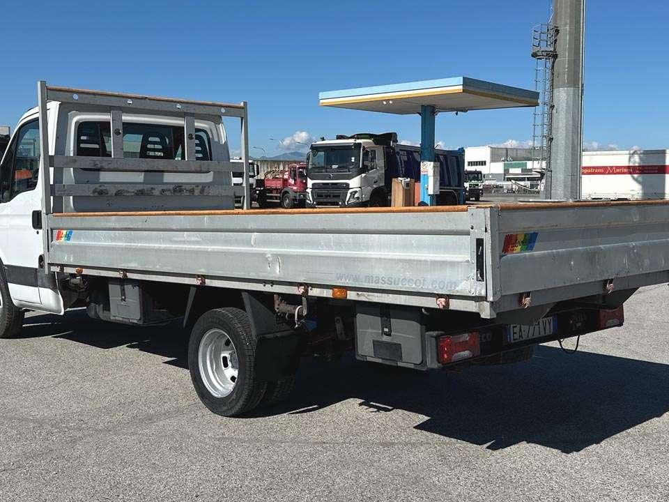 Iveco DAILY 35C13 4X2 Photo 3