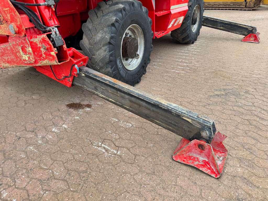 Manitou MRT2150 Privilege - Remote Control / 4 Wheel Steer Photo 18