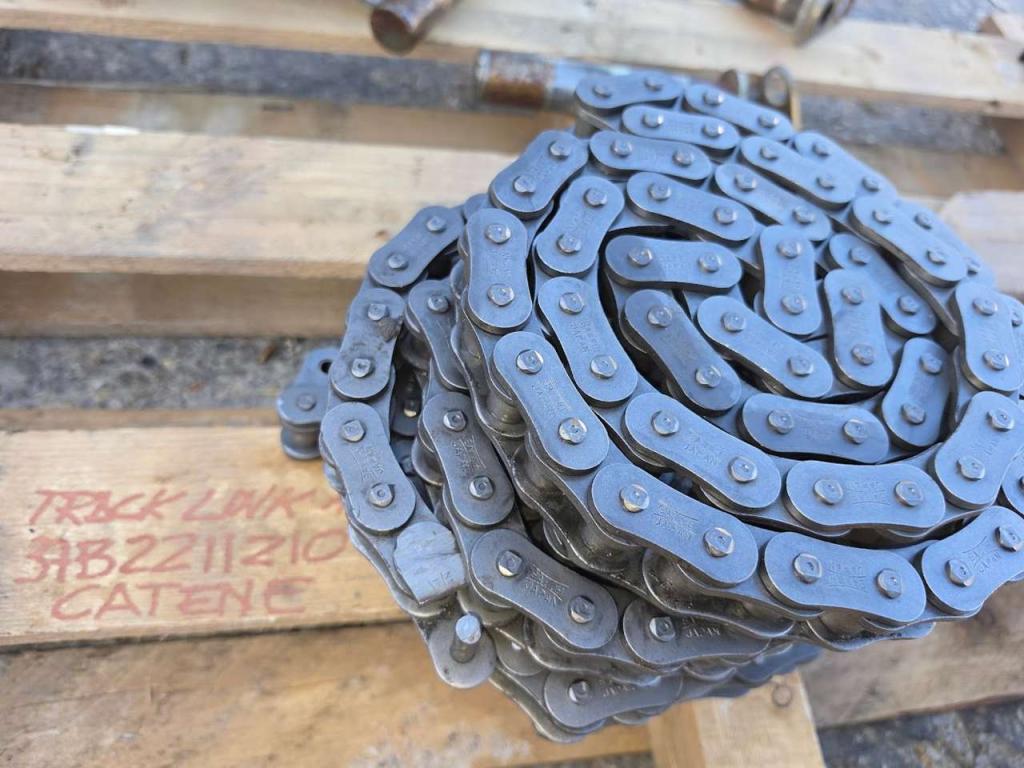 Komatsu SK815-5 Photo 22