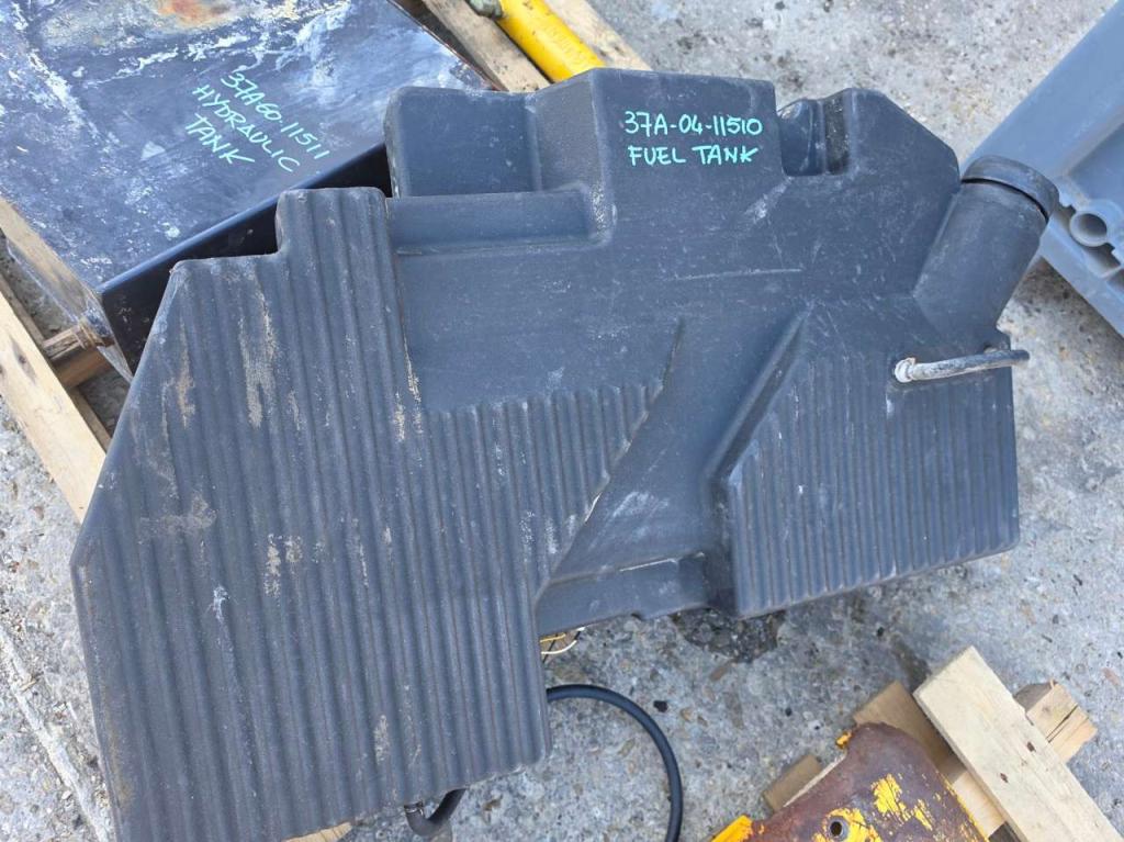 Komatsu SK815-5 Photo 26