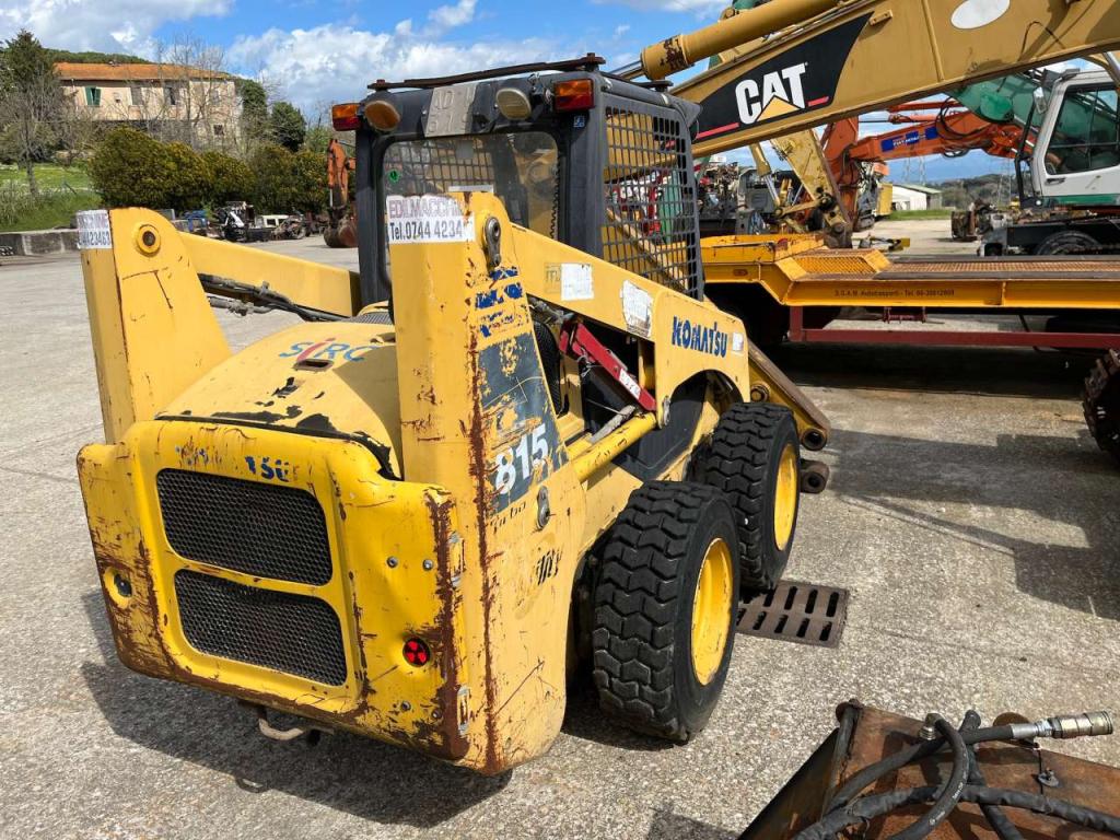 Komatsu SK815-5 Photo 4