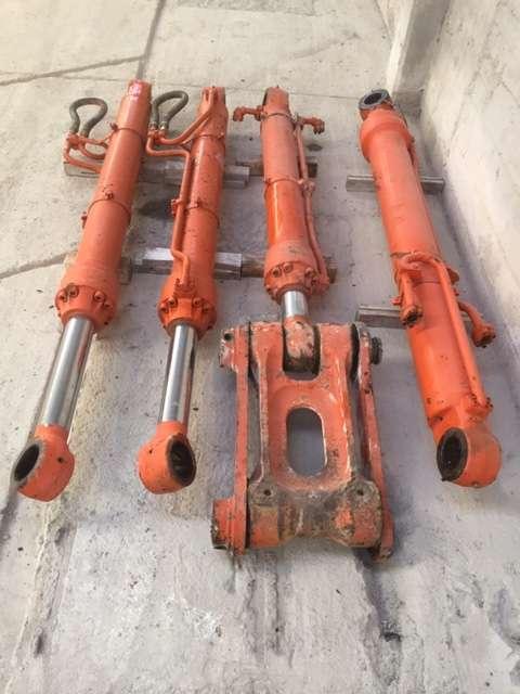 Hitachi zaxis 460 Photo 1