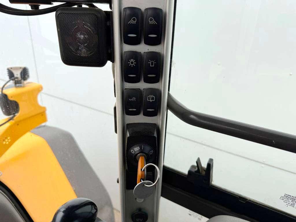 Volvo L120G - Dutch Machine / 3rd Function Photo 13