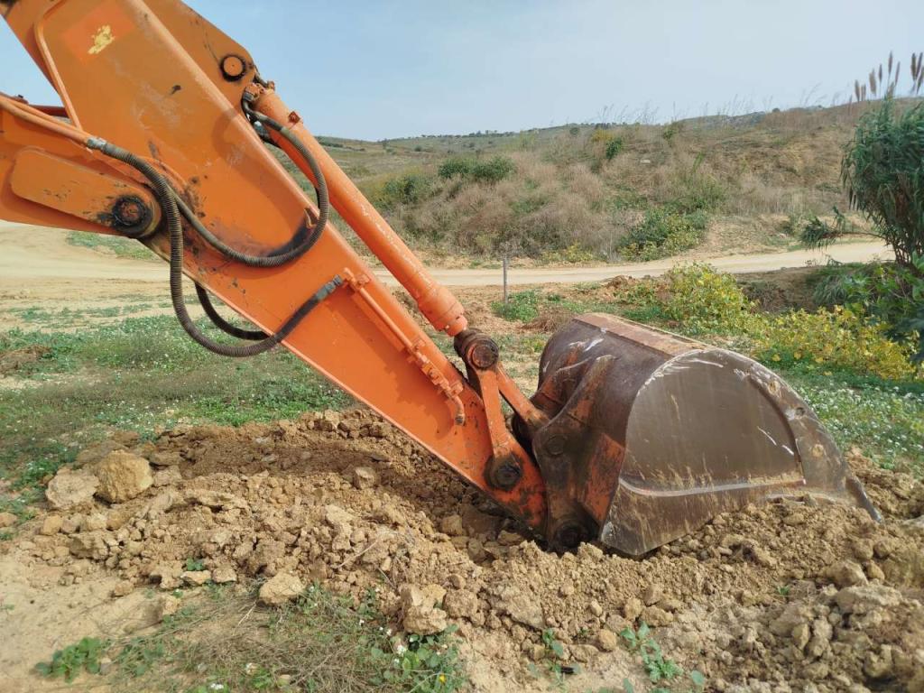 Fiat Hitachi EX235 Photo 9