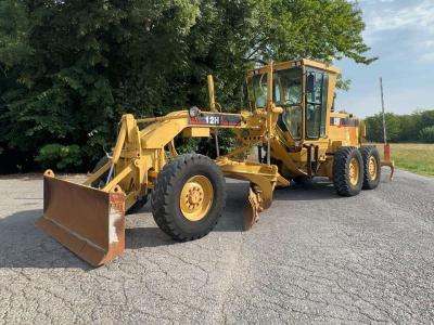 Caterpillar 12H 6X4 Photo 1