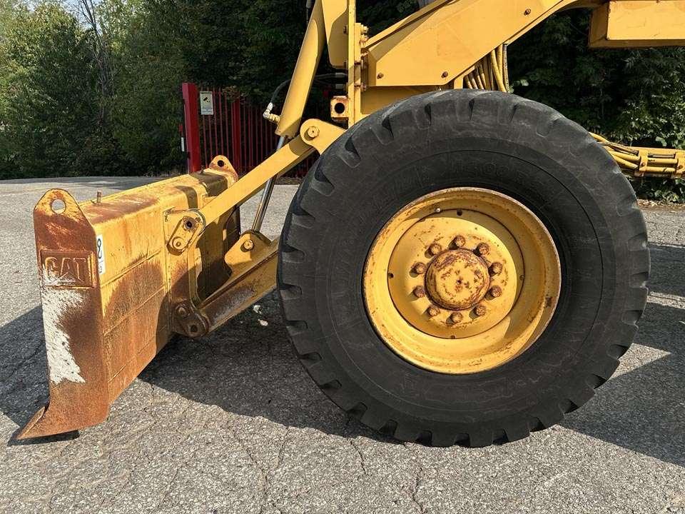 Caterpillar 12H 6X4 Photo 4