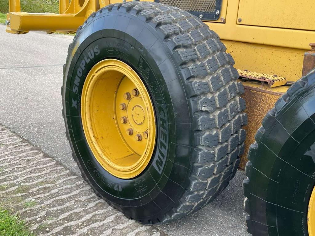 Caterpillar 140M Photo 13