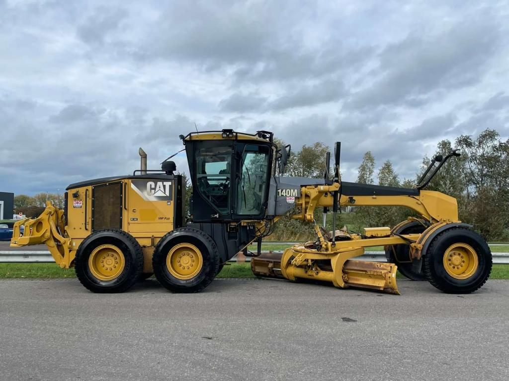 Caterpillar 140M Photo 4