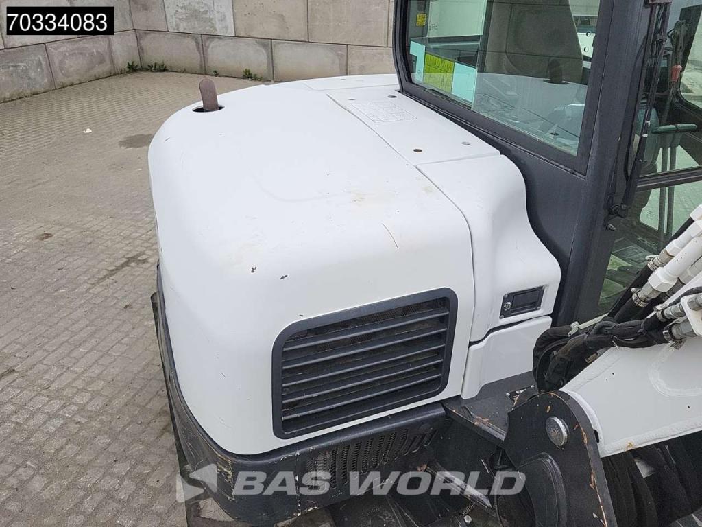 Bobcat E85 A/C - 3 Buckets Photo 24