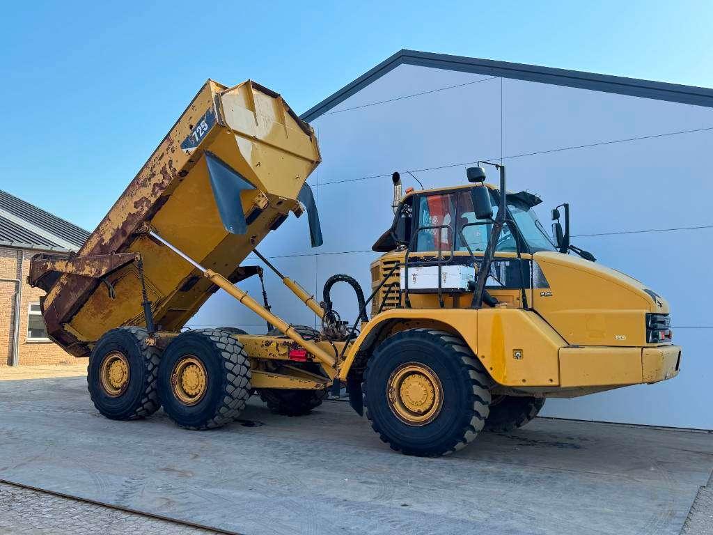 Caterpillar 725 - Dutch Machine / Body Heating Photo 18