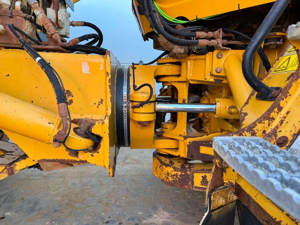 Caterpillar 725 - Dutch Machine / Body Heating Photo 22