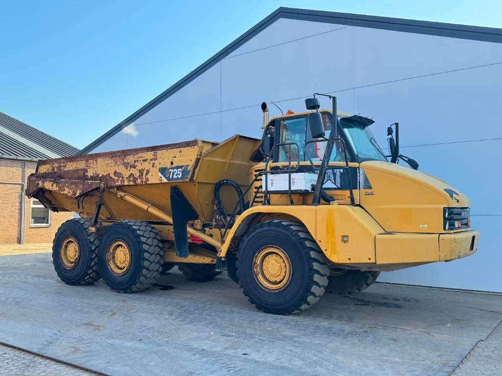 Caterpillar 725 - Dutch Machine / Body Heating Photo 7
