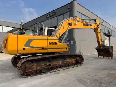 Liebherr R926 LC en vente par G.R. Import Export