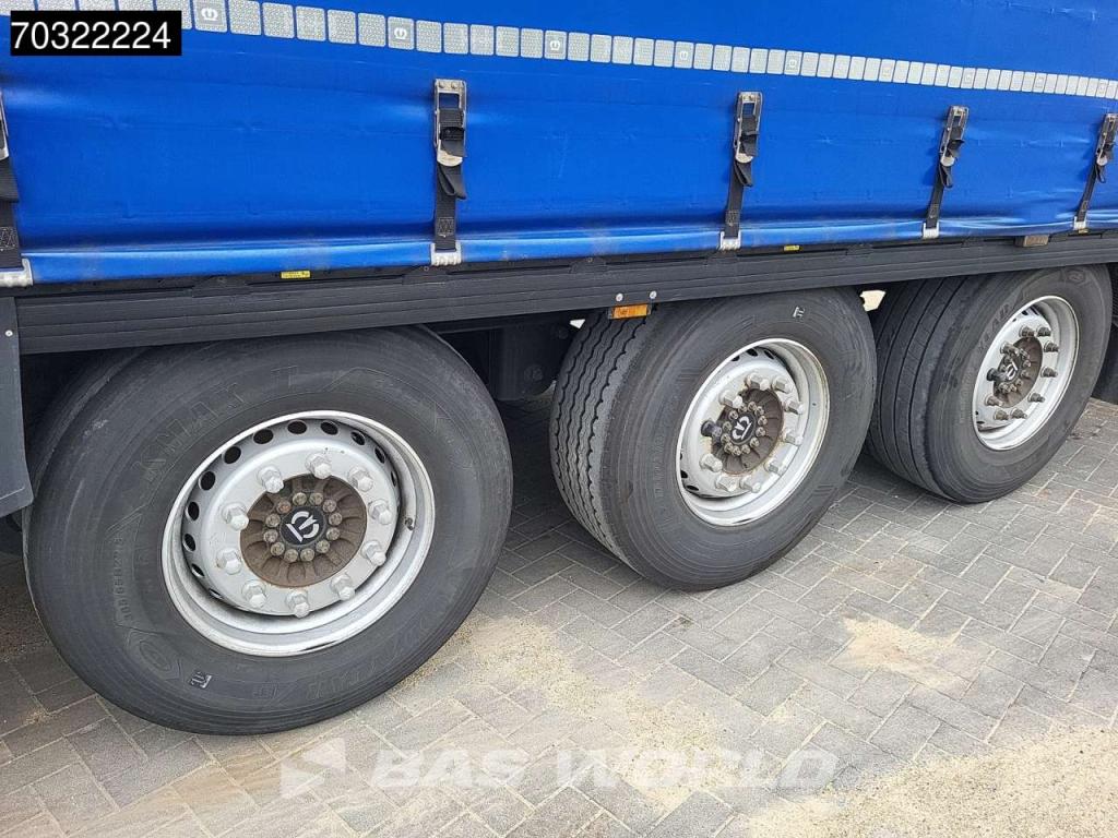 Krone SD Lift Axle Palletkist Anti Vandalism Sliding Roof Photo 15