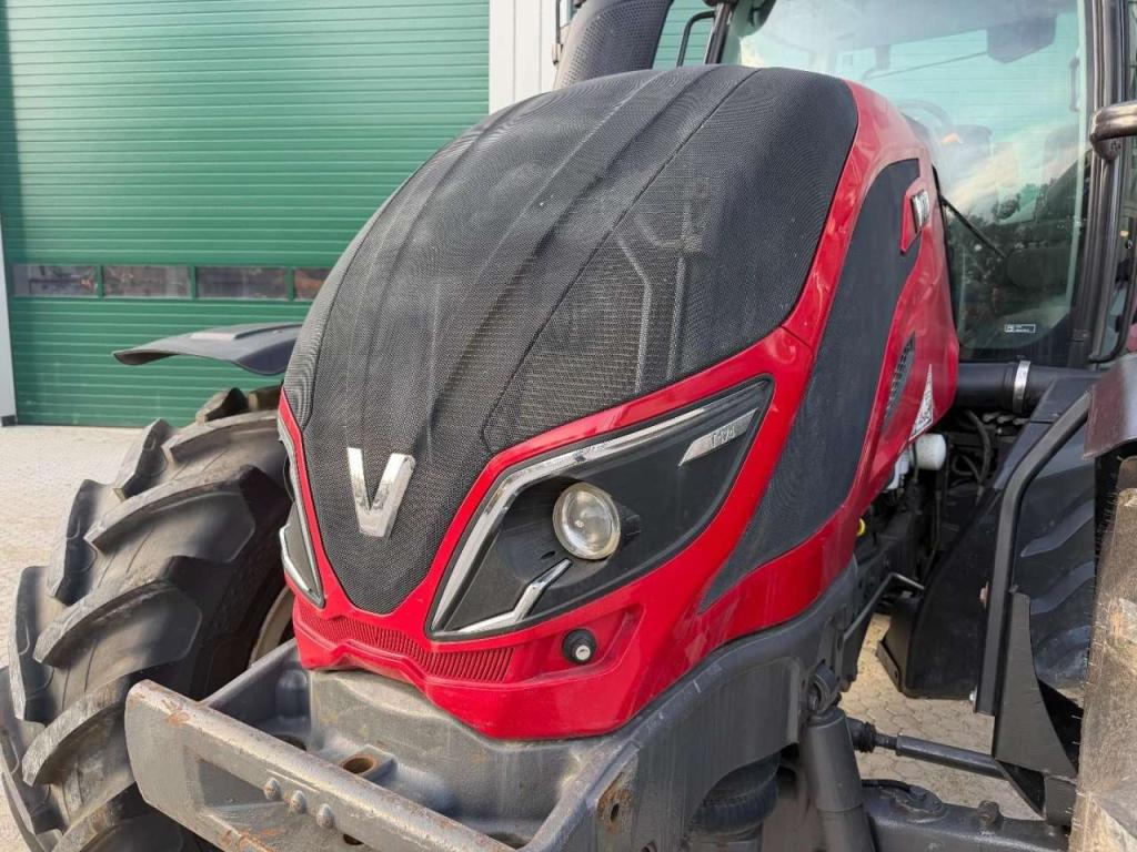 Valtra T 174 GOOD TIRES Photo 14