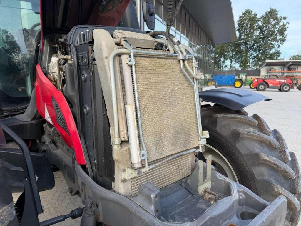 Valtra T 174 GOOD TIRES Photo 18