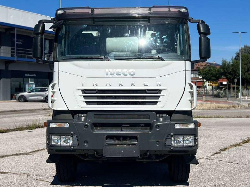 Iveco Trakker 410 8X4 Photo 14