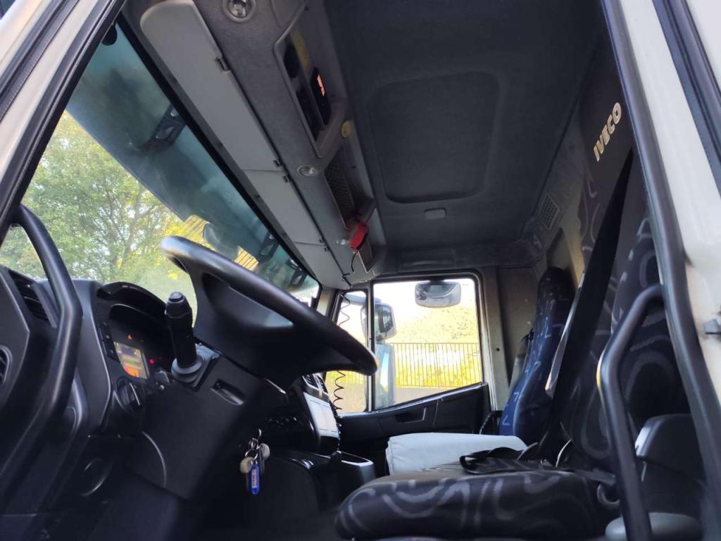 Iveco STRALIS HI-STREET 260S31 Photo 11