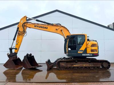 Hyundai HX235 LCR - Extra Bucket / Automatic Greasing en vente par Boss Machinery