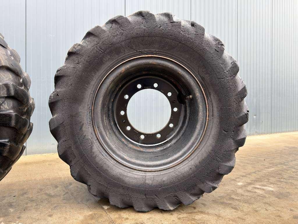 Pneu pour Bridgestone 1000 x 20 Set / 10.00 x 20: 4x2 Tyres Photo 14