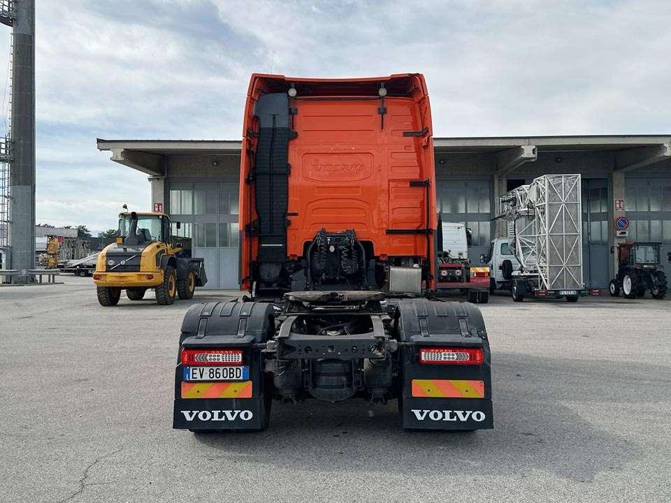Volvo FH 540 4x2 Photo 26