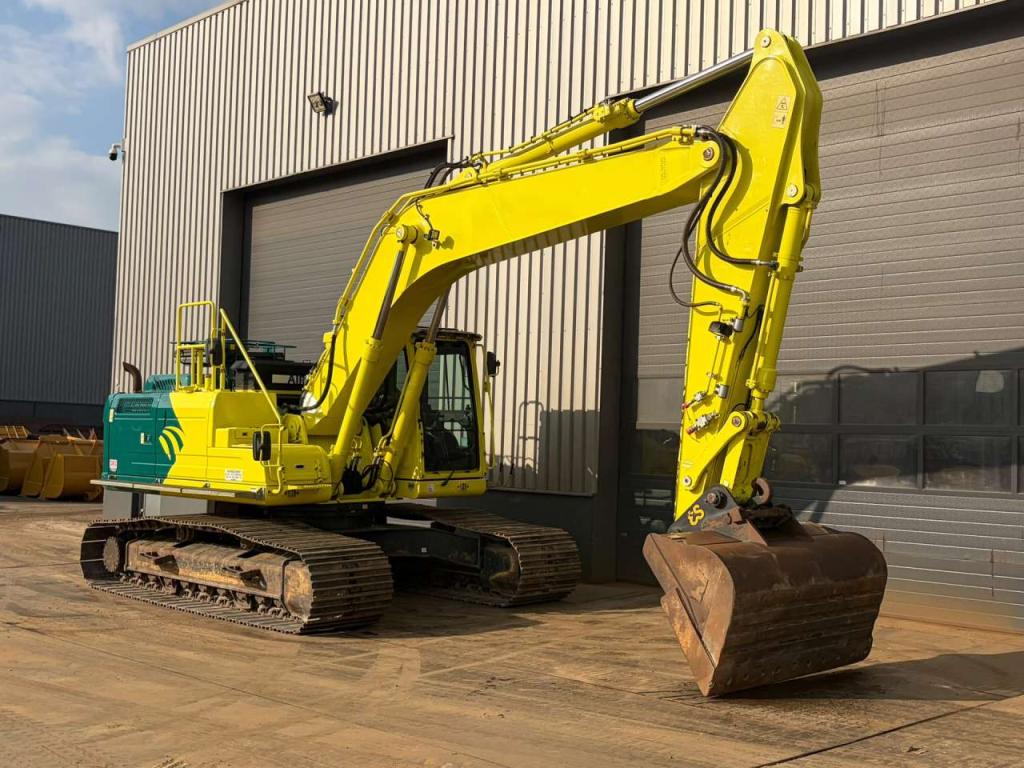 Hyundai HX260L Photo 7