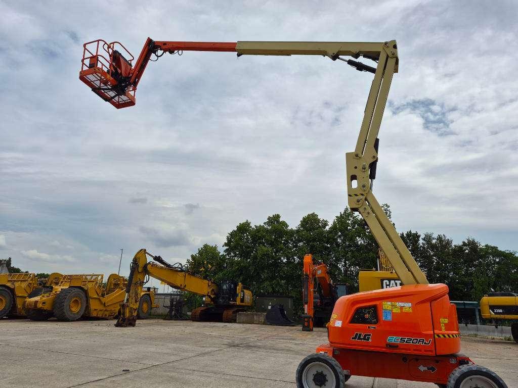 JLG 520AJ (2 units available) Photo 13
