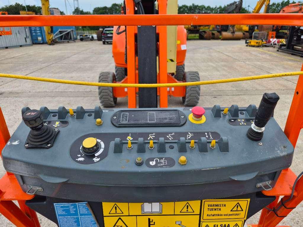 JLG 520AJ (2 units available) Photo 8
