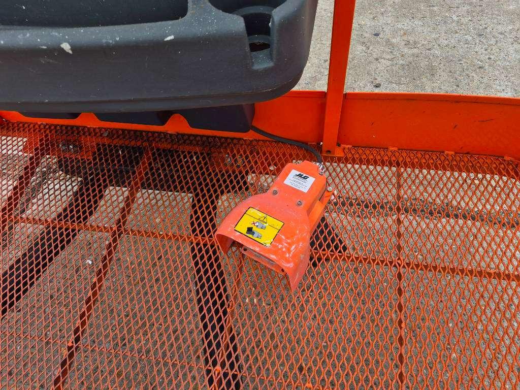 JLG 520AJ (2 units available) Photo 9