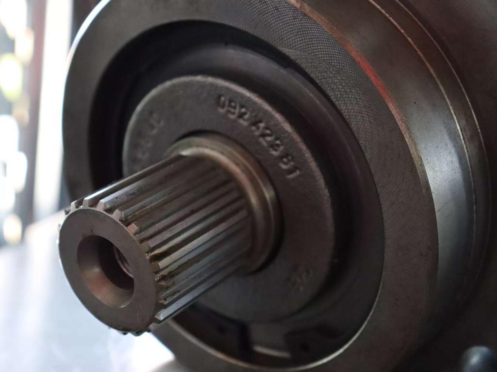 Bosch Rexroth A2FM107/61W-VAB100J-Y Photo 2