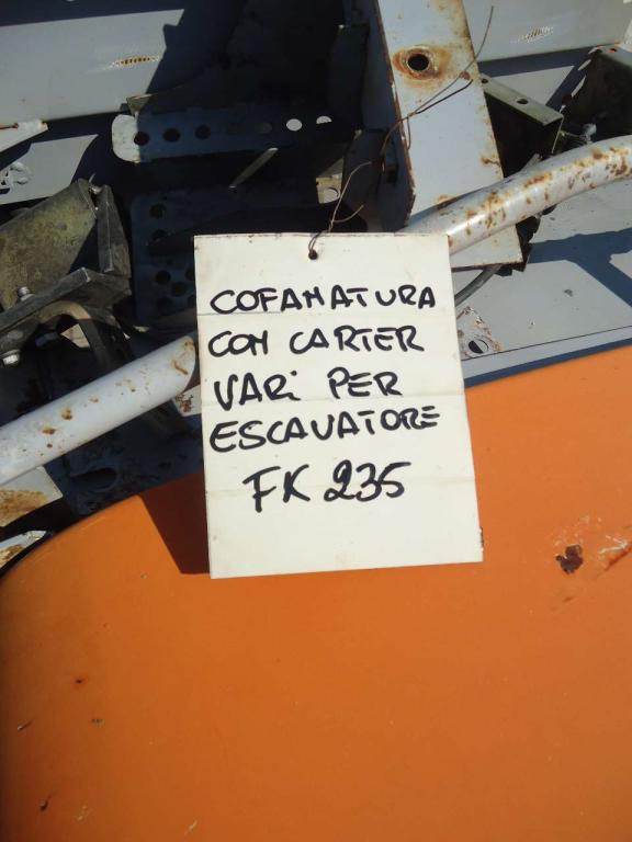 Capot et panneau de carrosserie pour Fiat Kobelco 235 Photo 7