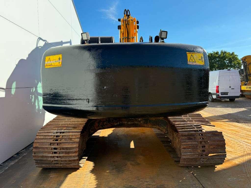 JCB JS260LC - Hammer Lines / Heated Seat Photo 4