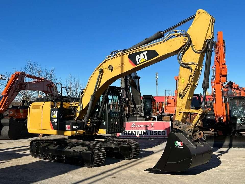 Caterpillar 323E Photo 17