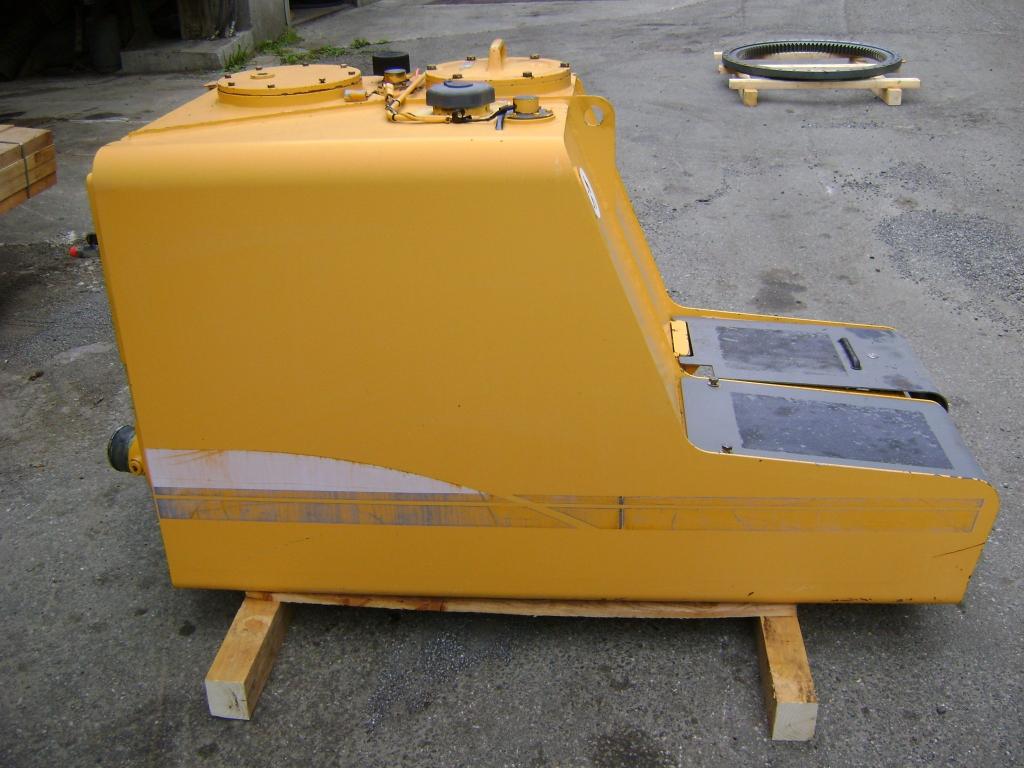 Réservoir de carburant pour Liebherr 904 Photo 1