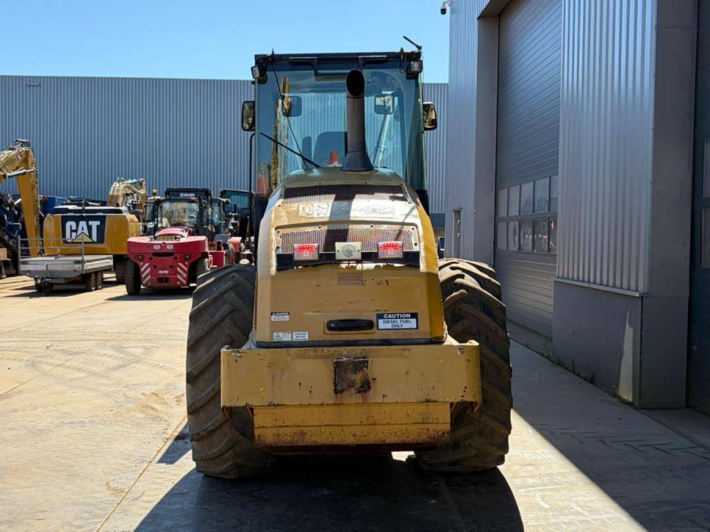 Caterpillar CP76 Photo 4