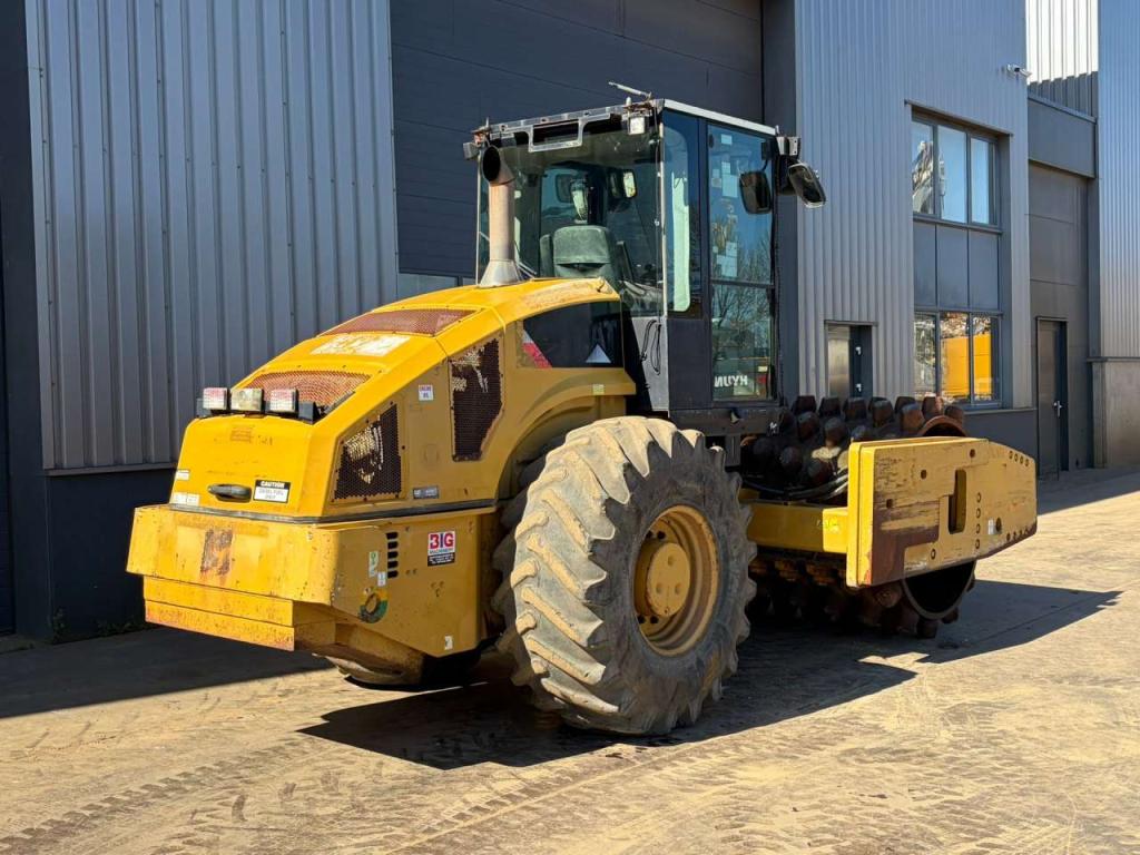 Caterpillar CP76 Photo 5
