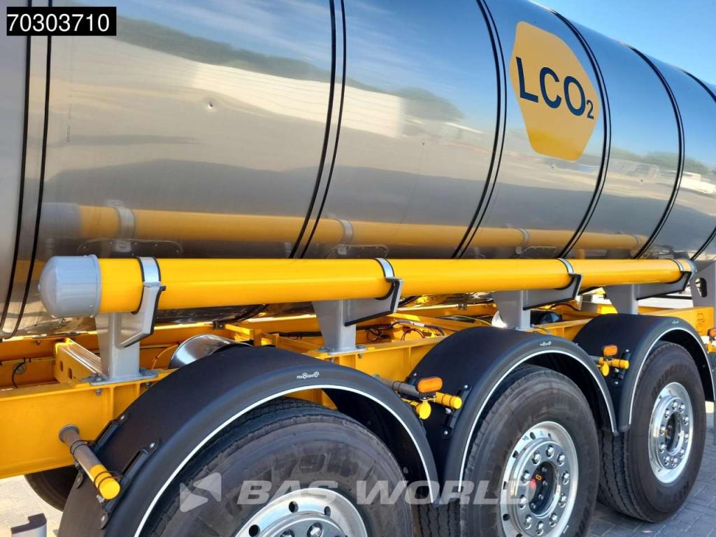 MIM-MAK LCO2 Isolated Photo 26