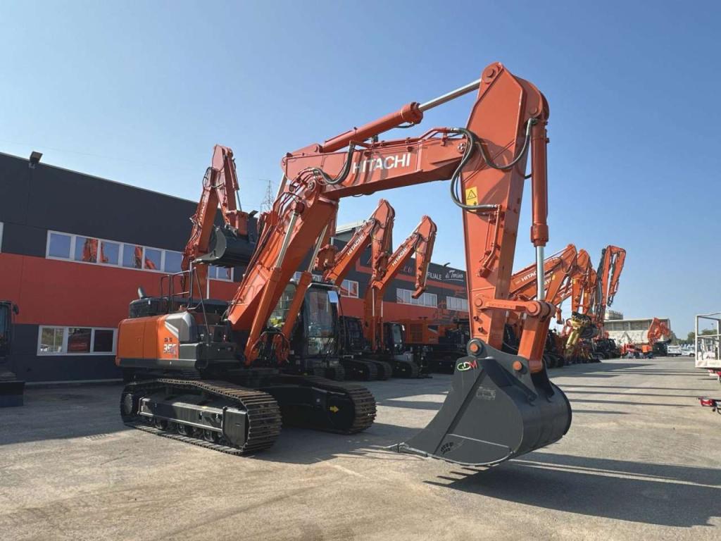 Hitachi ZX350LCN-7 Photo 20