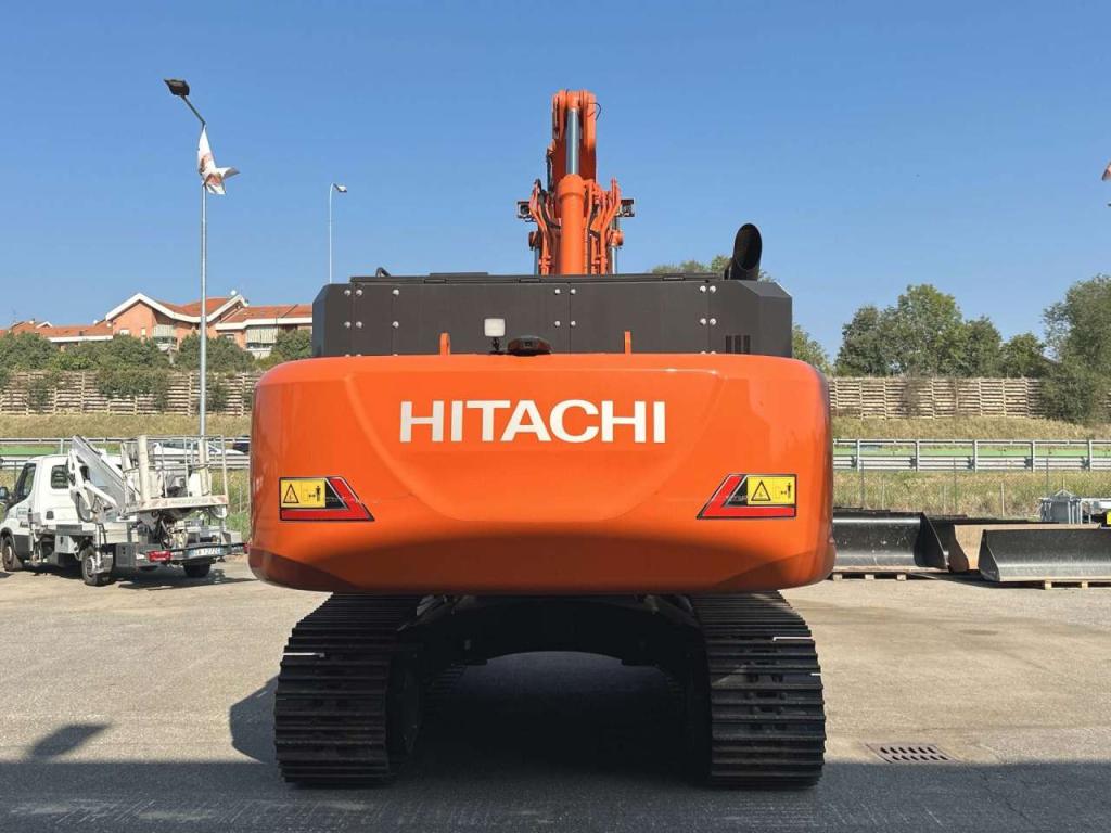 Hitachi ZX350LCN-7 Photo 24