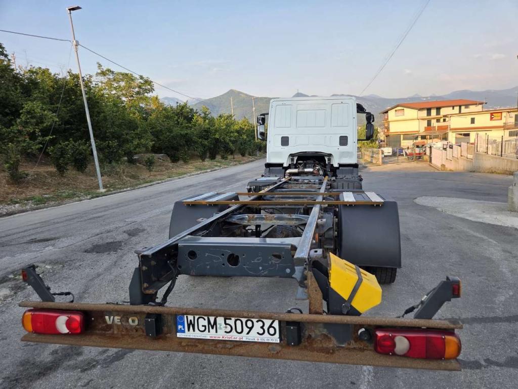 Iveco EUROCARGO 120-190L Photo 10