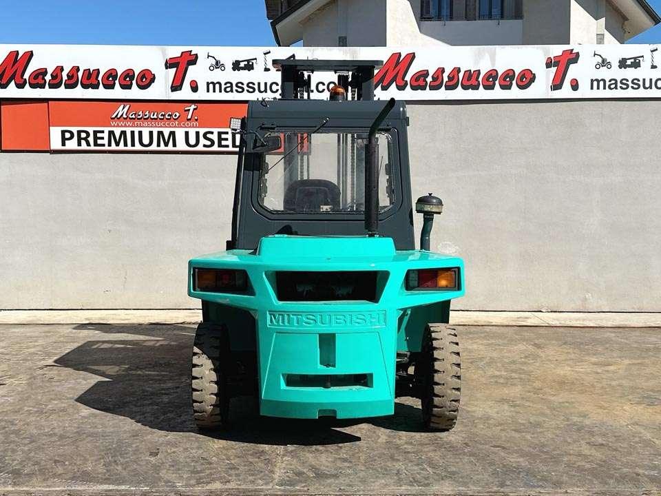 Mitsubishi FD70 Photo 18