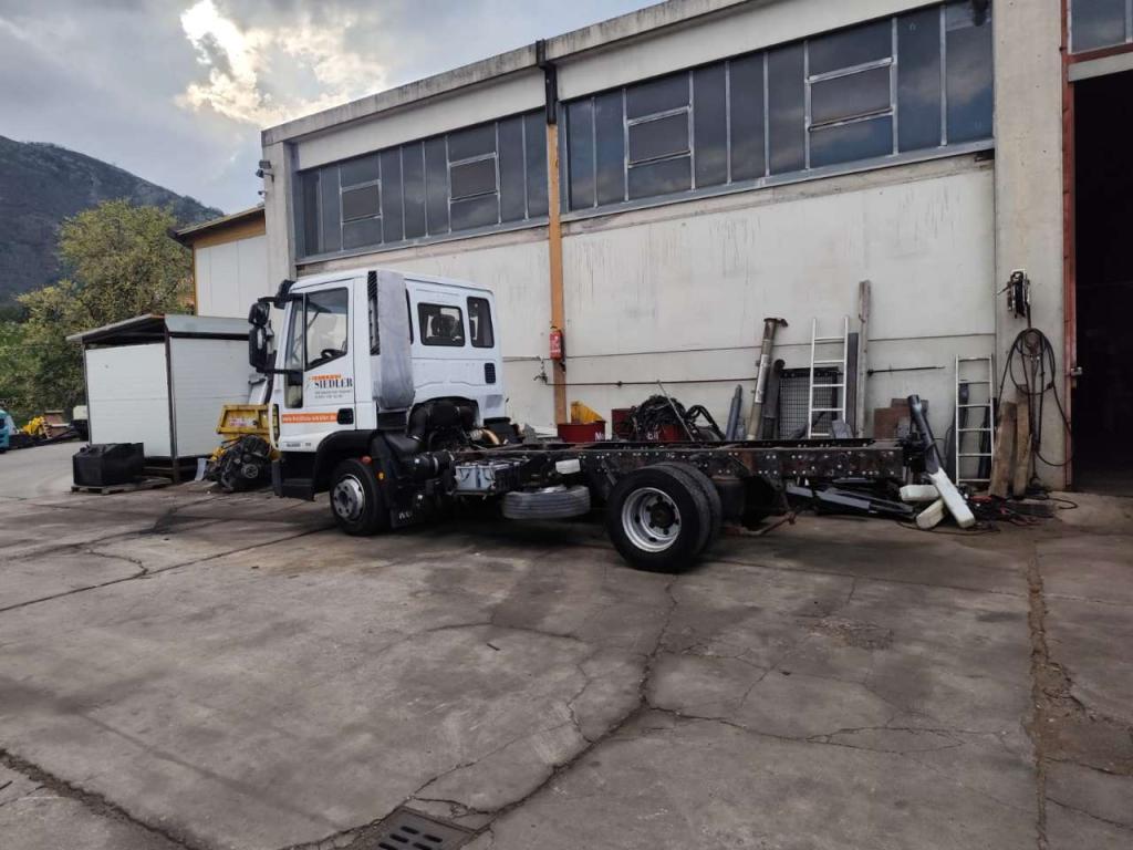 Iveco EUROCARGO CUBE 80E22P Photo 2